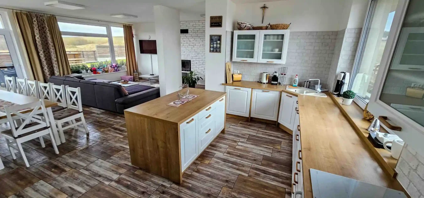Kuchyňa Chata Lomnica – plne vybavená kuchyňa s riadom a spotrebičmi